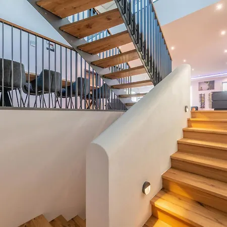 Villa Moderne Mit Whirlpool Und Heimkino