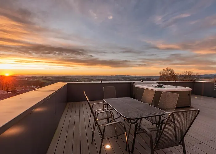 Moderne Mit Whirlpool Und Heimkino Vila *
