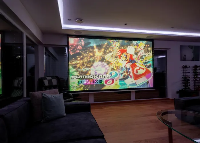 Moderne Mit Whirlpool Und Heimkino Vila *