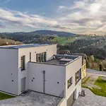 Moderne Mit Whirlpool Und Heimkino Villa Waldkirchen