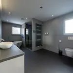 Moderne Mit Whirlpool Und Heimkino Villa *