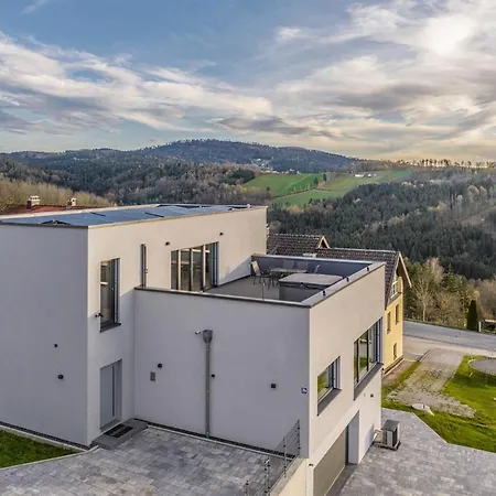 Moderne Mit Whirlpool Und Heimkino Villa Waldkirchen