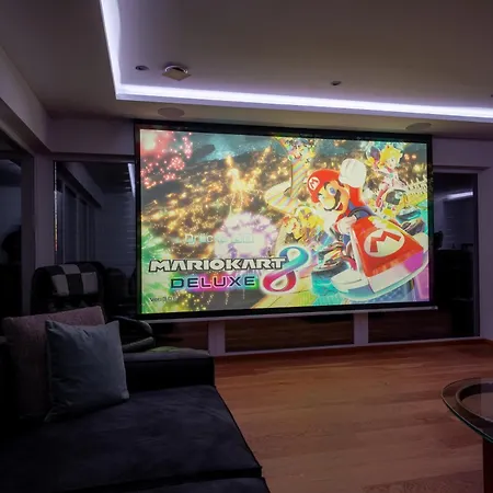 Moderne Mit Whirlpool Und Heimkino Vila *