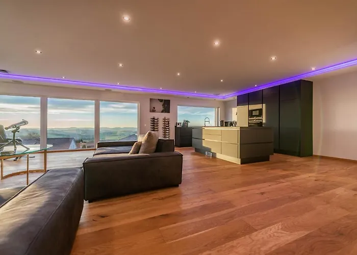 Moderne Mit Whirlpool Und Heimkino Villa Waldkirchen