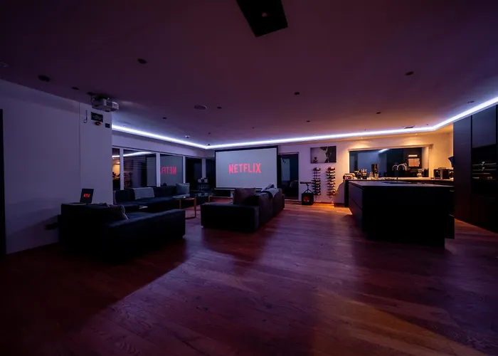 Villa Moderne Mit Whirlpool Und Heimkino